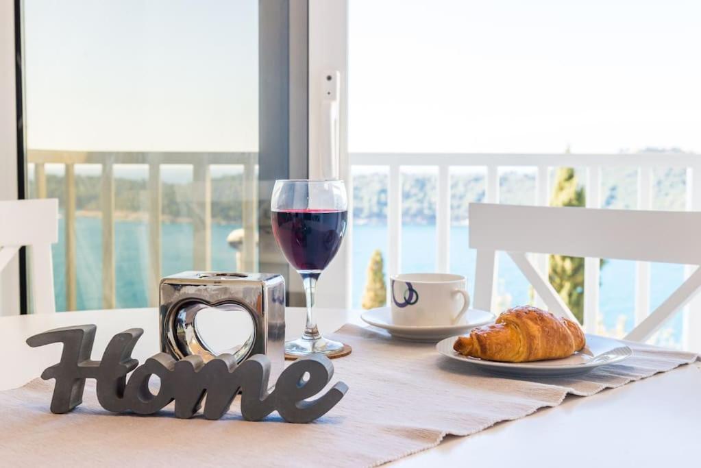 Sea View Apartment 10 Minutes Walk From Old City Dubrovnik Exterior foto